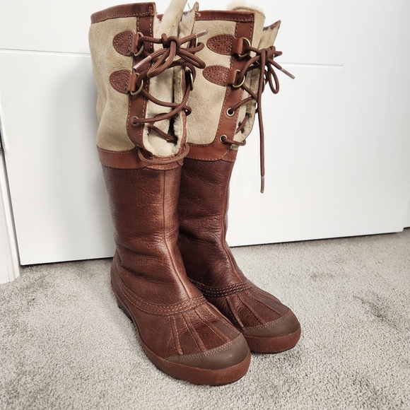 UGG Shoes - UGG Brown & Cream Lace-Up Winter Boots with Shearling Trim